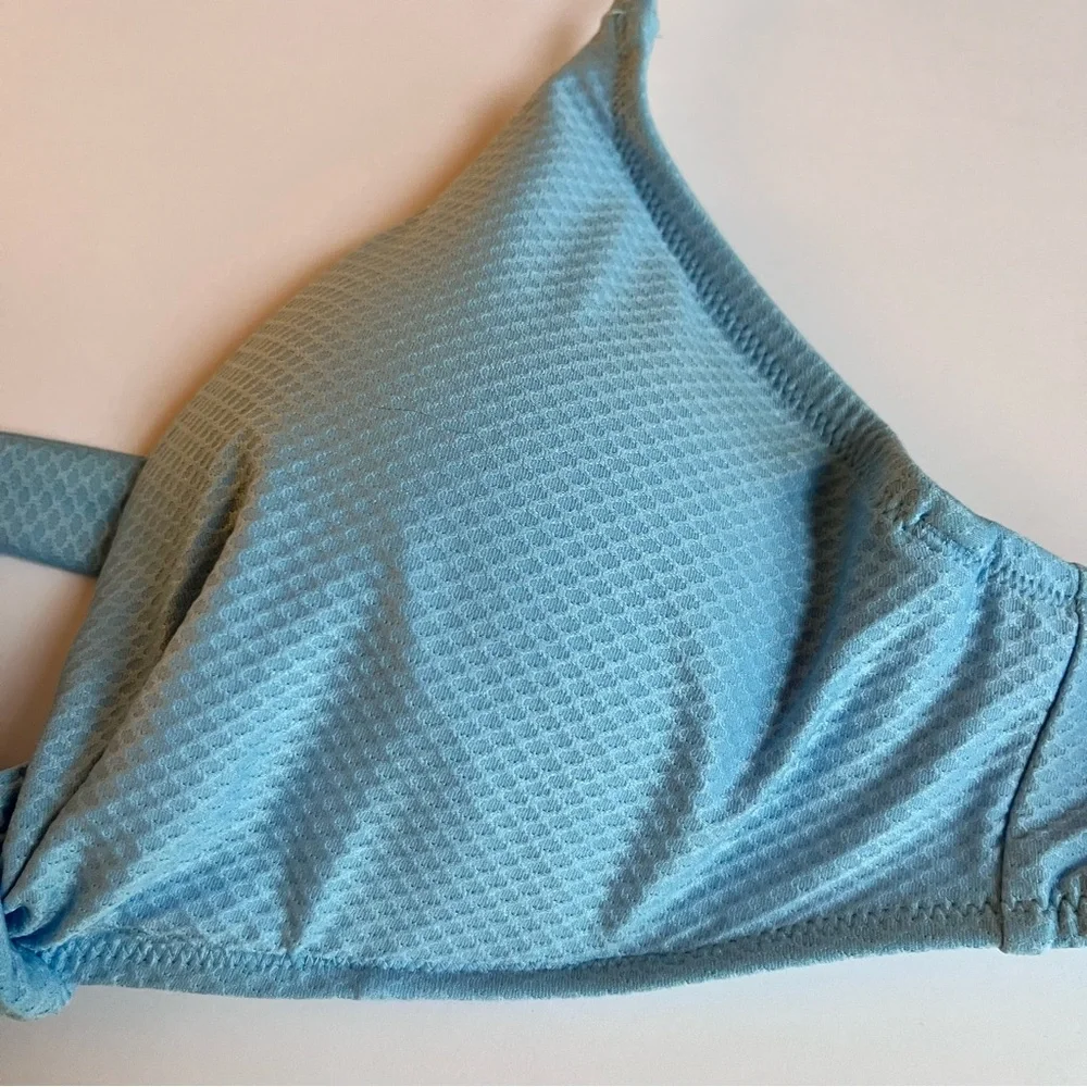 Shade & Shore knot front textured triangle bikini top 36B light blue
